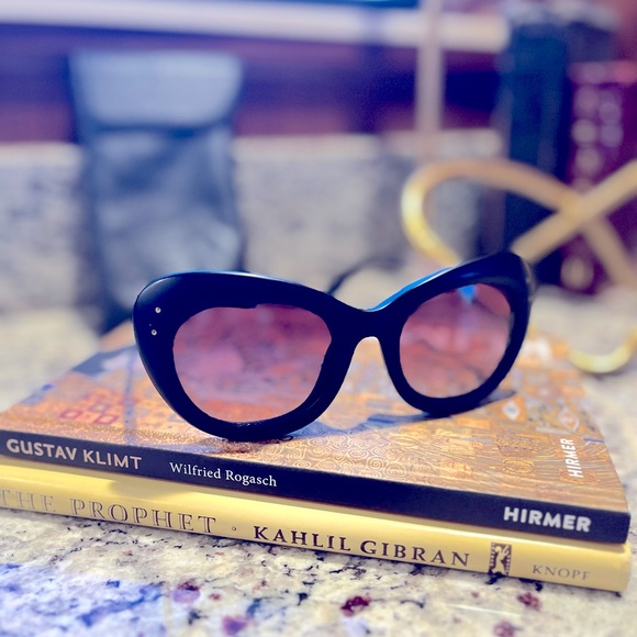 IVI Faye Rose Gold Gradient Matte Black Used in Great Condition - Picture 1 of 3